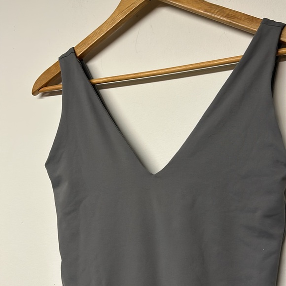 ReoRia Plunge Deep V Neck Sleeveless Bodysuit - Picture 3 of 5
